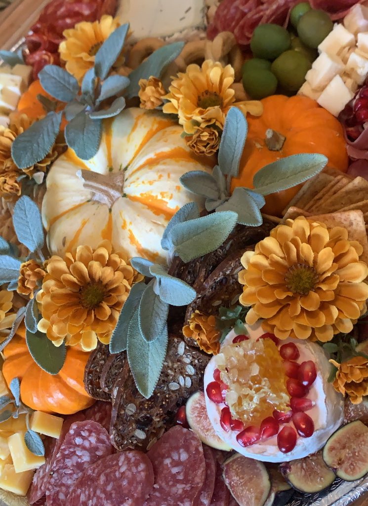 Just another day at work. On that note, almost booked out for the Holidays so DM if you wanna add that beast to your feast! 

#fall #charcuterie #pumpkin #autumnvibes🍁 #thanksgiving #losangeles #california #local #sweaterweather #cozyseason