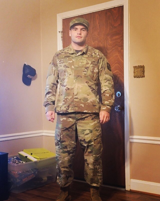 silvertipslax's tweet photo. Extremely proud of Logan Ellis, for enlisting in the Reserve Officer Training Corps while at @follow_lander .  This will help prepare him to become an officer in the US Military, a long-time goal of Logan’s. We’re proud of you Logan! #dualcitizen #silvertipslaxfamily https://t.co/sdexRRAZHn
