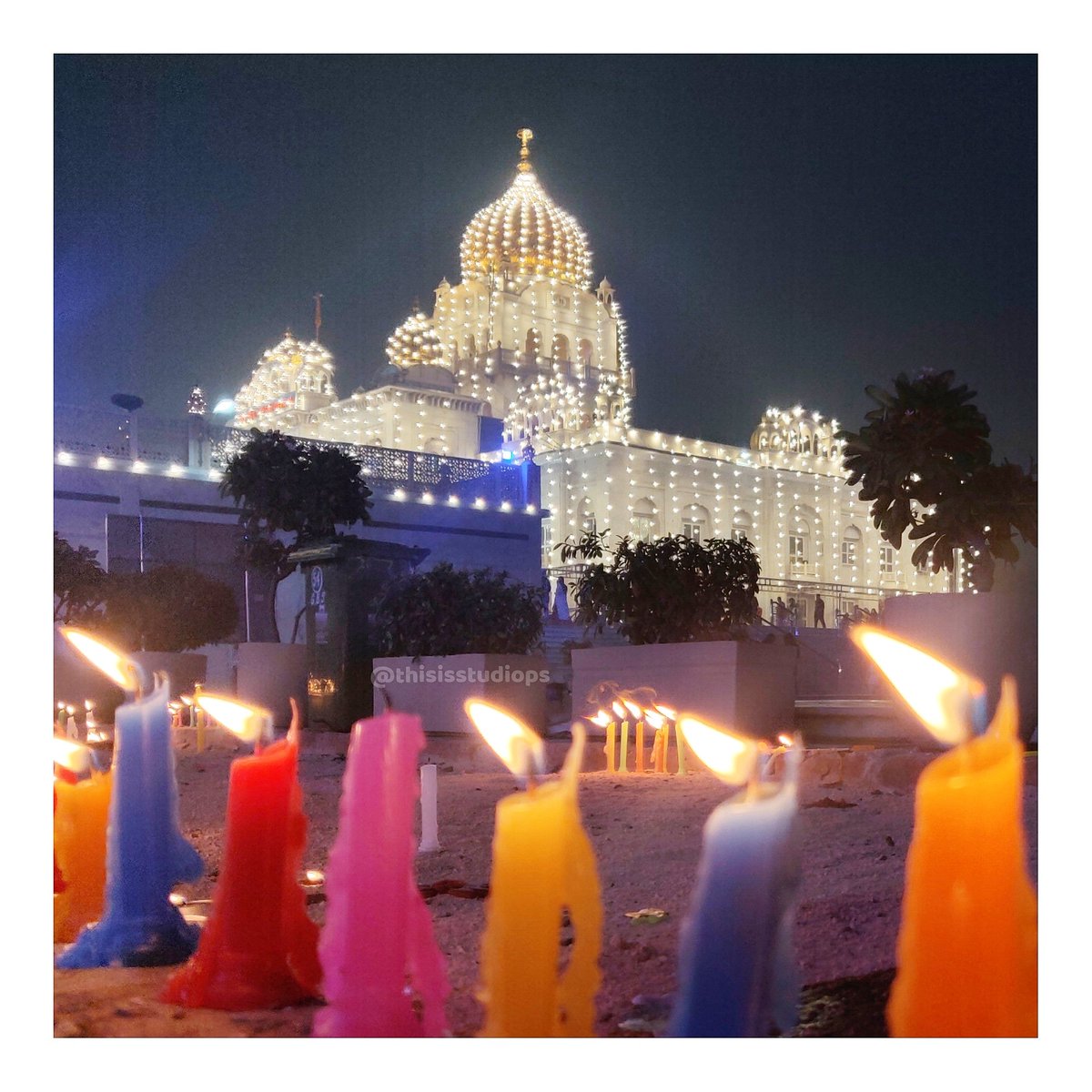 thisisstudiops's tweet photo. तुम मात पिता हम बालक तेरे😇
तुमरी किरपा मह सुख घनेरे 🙏
#ChildrensDay #ChildrensDay2020
#Gurudwara #explorepage #StudioPS #Diwali2020 #BandiChhorDivas #gurudwarabanglasahib ❣️ https://t.co/8wDtAVrb37