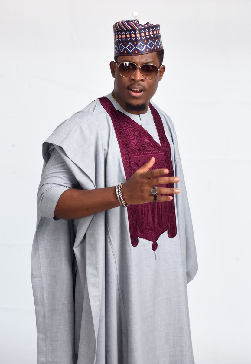 officialseyiawo's tweet photo. Owambe ready in some #ambabespoke 3piece trad... it would do J U S -TICE anytime 👌 

SLEEK||CLASSY||FRESH 

#Weekendvibes #sucrepapito #owambe #owambestyle https://t.co/XUdI5mgIY3