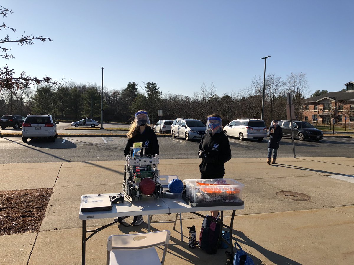amandahough6's tweet photo. Girls take a tough loss @VEXRobotics Open Air Elimination Rounds Hopkinton Tournament #Proud #GetThemNextTime #WeAreMashpee @mashpeetech @MMHS_Principal https://t.co/jPOaA3ZCoa