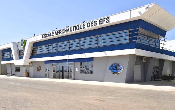 EmzSeNNW4AoYA-b?format=jpg&name=small