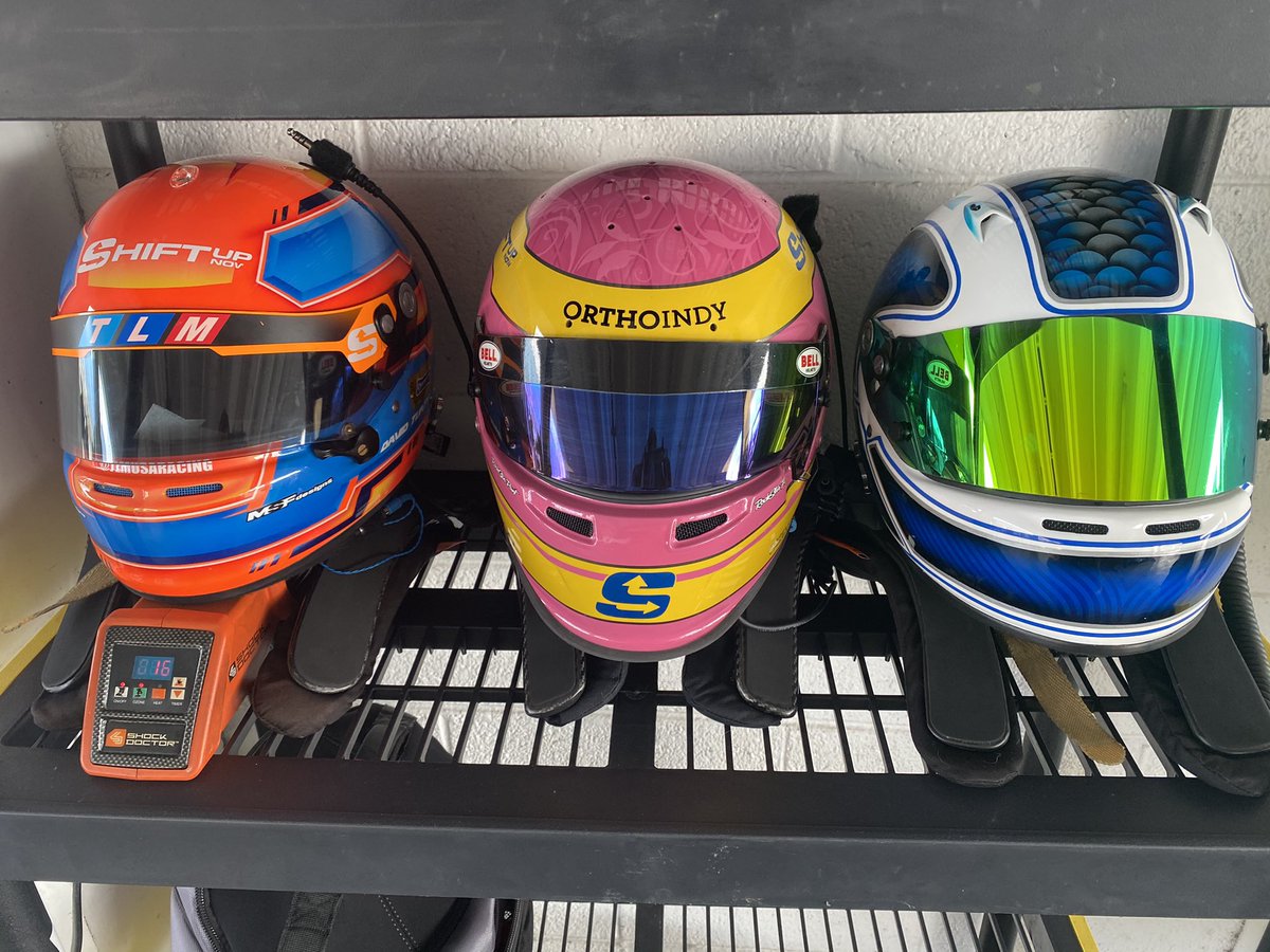 PippaMann's tweet photo. Because race car. ☺️

#ShiftUpNow #OrthoIndyAthlete #BellAthlete #TLMUSA #RoweRacing https://t.co/ctxJVvLZuz