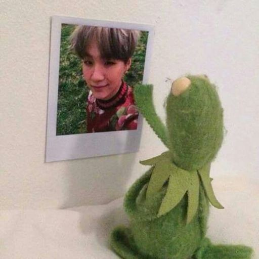Isabela33336227's tweet photo. Mano Spring Day tem uma carga emocional gigantesca pra muitos armys... Tenho certeza que Life Goes On não será diferente https://t.co/Y3Btii9MQ8