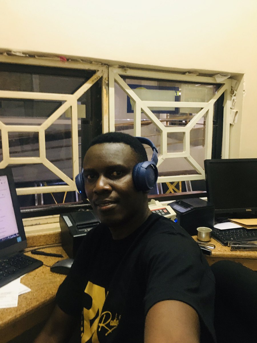 ongodiatyron's tweet photo. The smile you shed on when it’s #cyclonesaturday @RXRadioUG @AlmostFamousUG burn us we are your firewood🔥🔥 https://t.co/LzIaPcBuVa