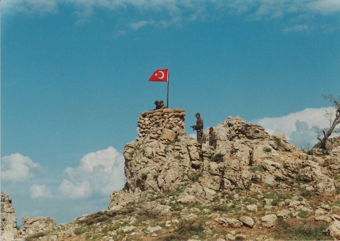 #SonraDöndümDedimKi
Dalgalandığın yerde ne korku ne keder 🇹🇷