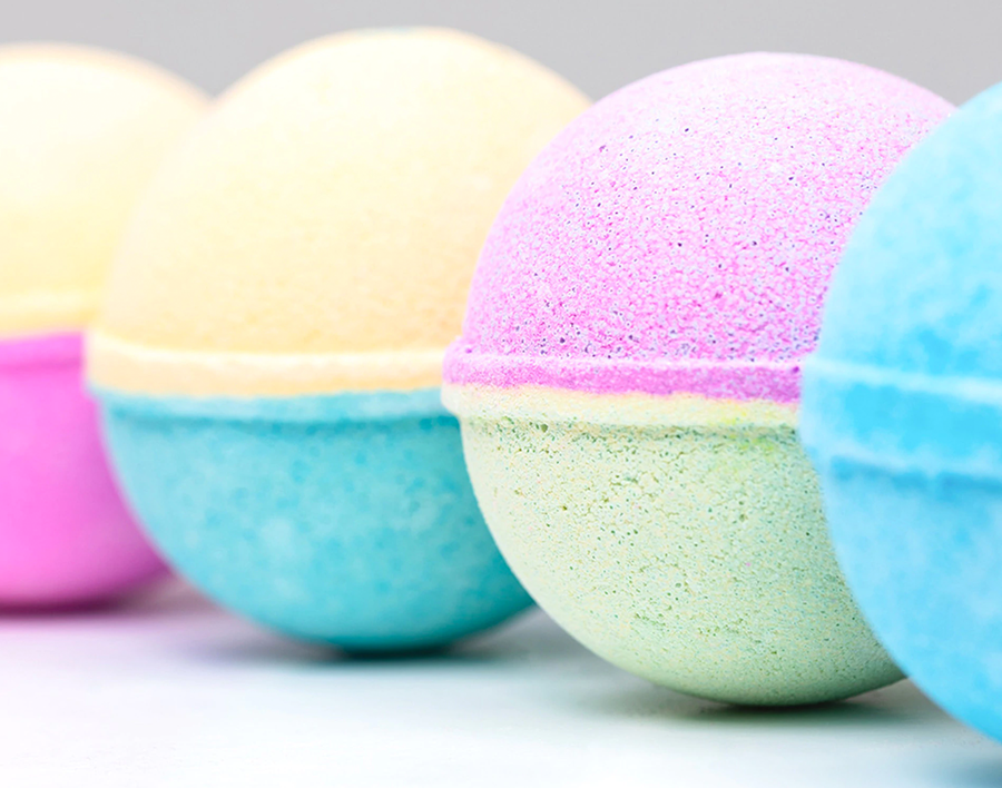 TruPotency's tweet photo. Imagine unwinding after a long day soaking in unique blends of aromatic essential oils and minerals. That's exactly what you'll experience with CBD Infused Bath Bombs 🛁 Buy 2, Get 1 FREE at https://t.co/yfP19zWxbl 🎁 https://t.co/uh4wogytL5