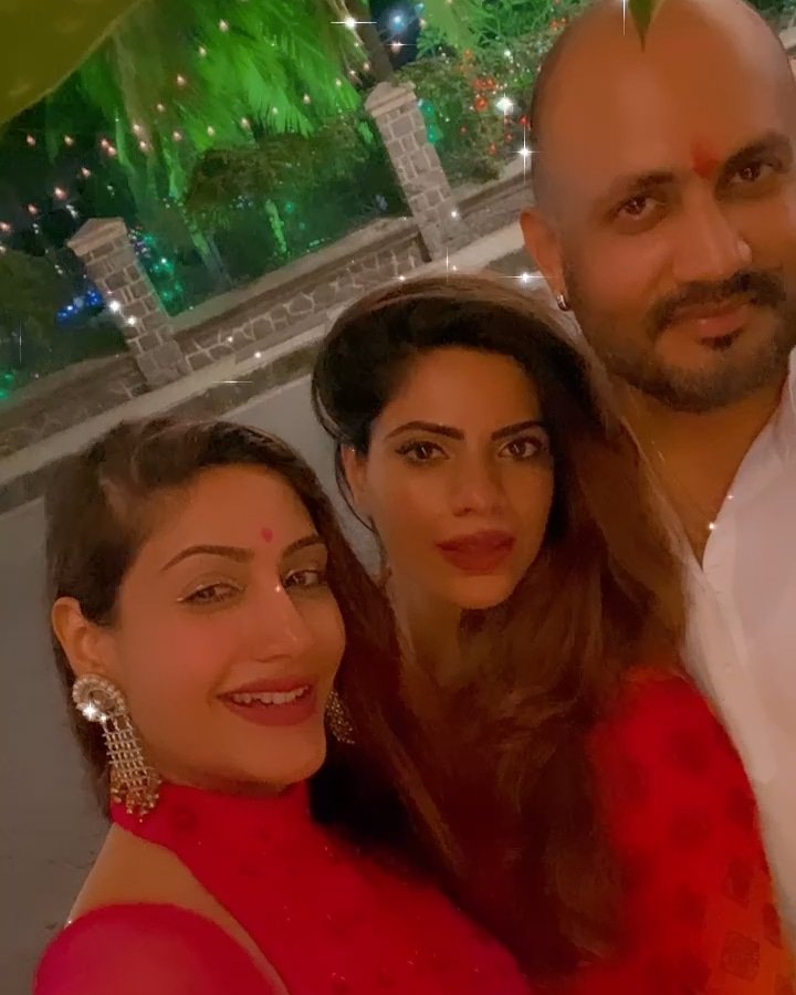 nooraail8's tweet photo. 🥺يجننووو بستنى الصور 🥺

#SurbhiChandna #SCians #naagin5 #bani #surbhionnaagin #banisharma #banibaninaagin https://t.co/sUxpGqPCwC