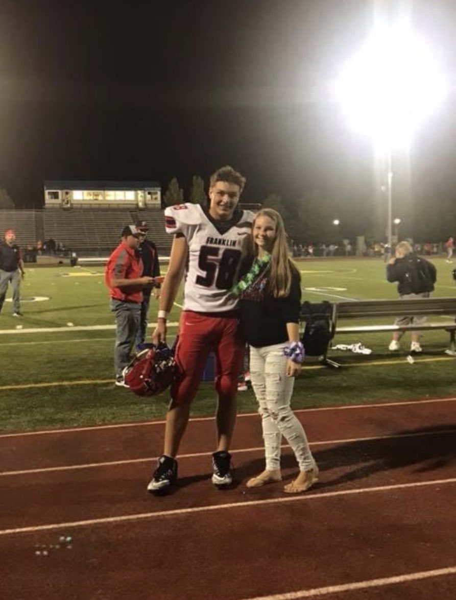 ryleeguidashh's tweet photo. Kyle, I’m proud of you! I’ve loved getting to watch you play football all throughout high school. You are so very talented, and I’m excited for you to continue your football career in college. I will always be your #1 fan. Thank you for letting me rep you since ‘18❤️ @kylefugedi https://t.co/1iV5GdzWoX