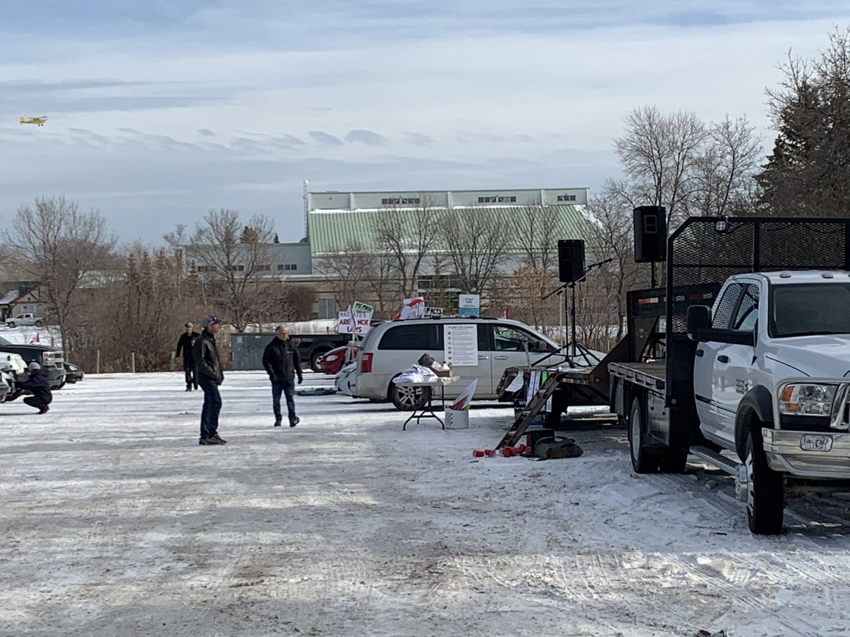 The anti-mask rally is underway in Steinbach. Organizers start by telling people to follow health orders. RCMP are on site speaking with those in attendance. More to come.  @ctvwinnipeg