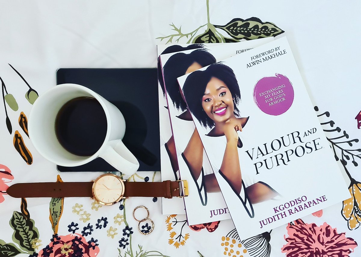kgodiso933's tweet photo. What are buying your loved ones for Christmas this year?

Consider showering them with a mental health and self-development book for only R199

We've been  through the most and some were more affected mentally than others. 

Purchase link 👇 https://t.co/2QEPudpeMJ 
#Bushiri https://t.co/Iw6qXNMwdU