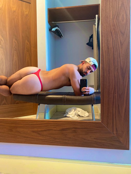 RT if you love thongs 🔻 https://t.co/R5PtoGRdaE