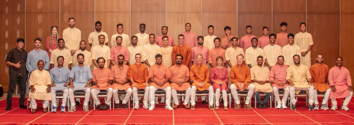 m_onwu45's tweet photo. Wish you all a very happy And Prosperous Diwali 🪔 #OdishaFC #AmaTeamAmaGame https://t.co/dLeTQp2jQt