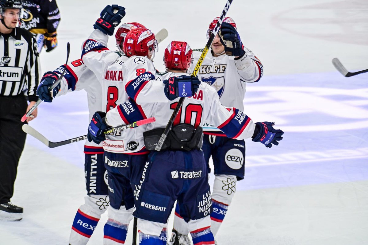 HIFKHockey's tweet photo. OULU 1 - 7 STADI 

#HIFK https://t.co/xJDNtrZ2e1