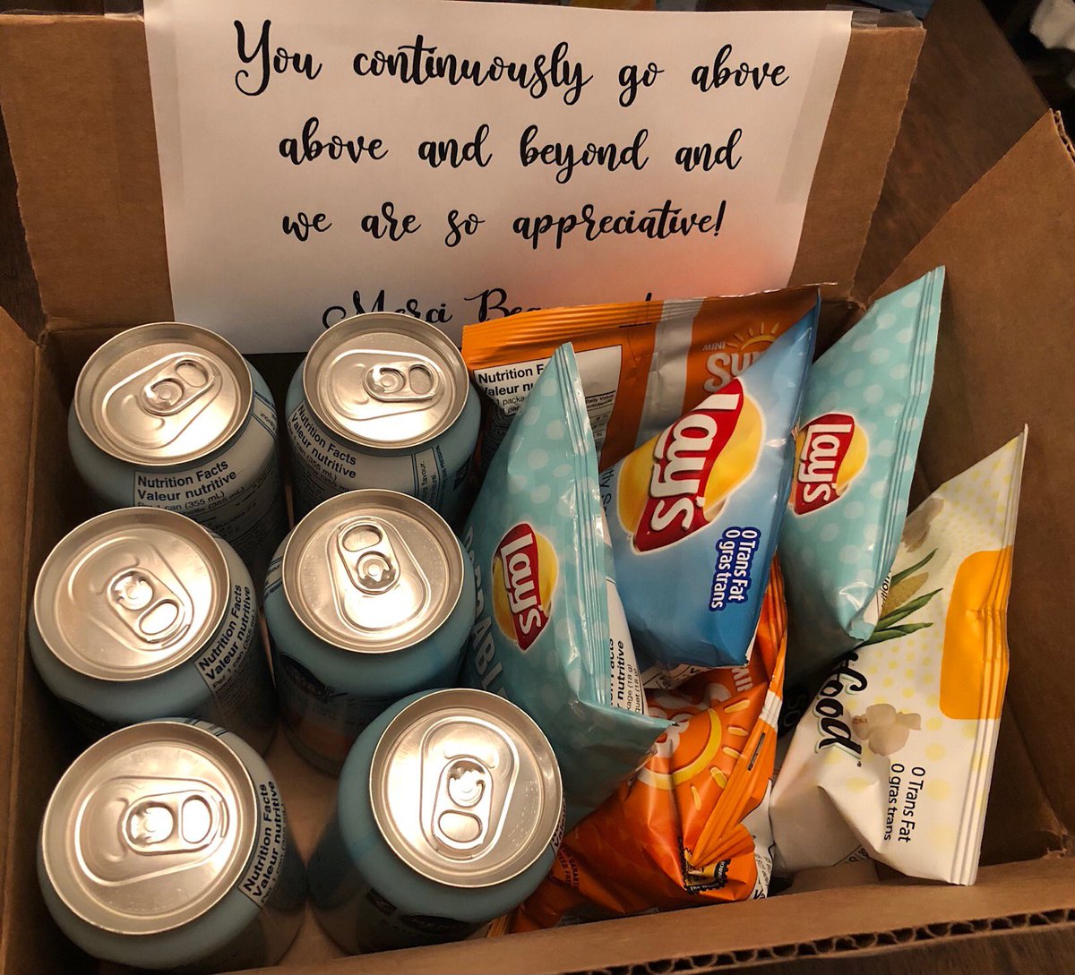 evbpac's tweet photo. Another treat day for our wonderful Van B staff at École Van Belleghem and at Island Lakes School! 🥰 Showing them all how much they are appreciated is more important than ever this year! 👏👍❤️ https://t.co/yEmK68xSxa
