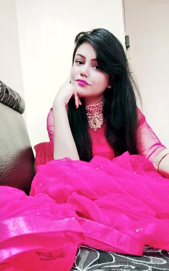 Officialy_Sana's tweet image. 🪔

#LightsCameraFaces #FacesCanada  #ForAllYourFaces