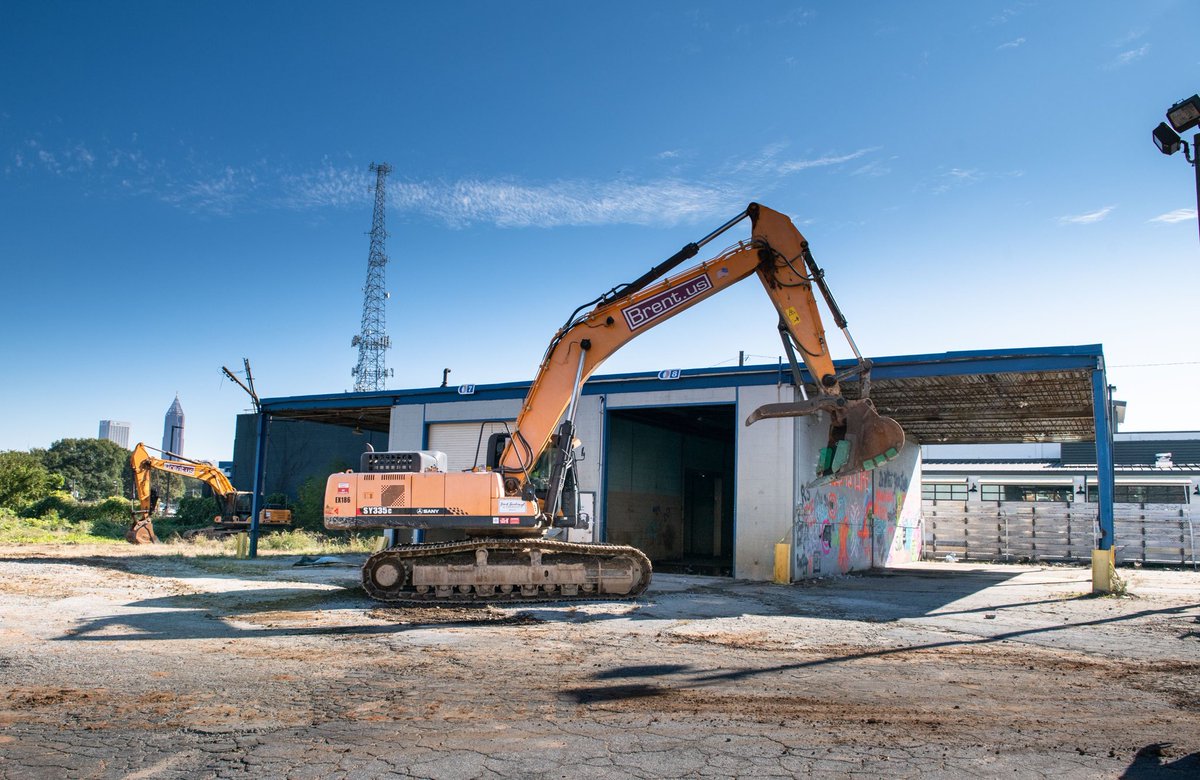 TheInterlockATL's tweet photo. #HowItStarted #HowItsGoing #TheInterlockAtl Amazing what you can accomplish in two years! #MixedUse #CommercialRealEstate #WestMidtown #Atlanta https://t.co/IqlWwkbwmH