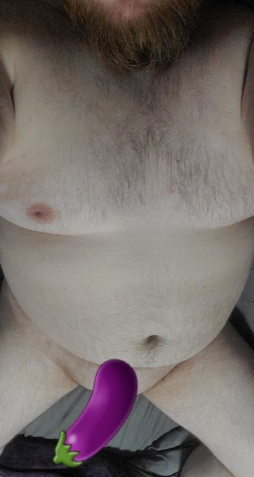 Lazy Saturday morning, take a shower then lay back down in bed naked. Cum subscribe for free to my OnlyFans