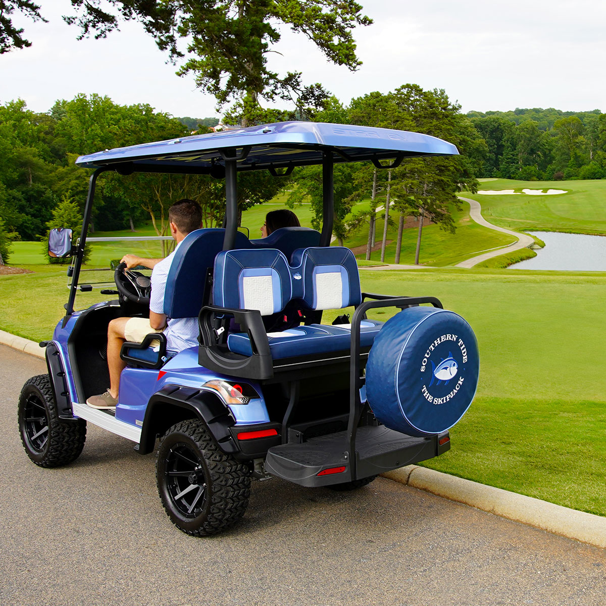 southerntide's tweet photo. This is how we roll. Our limited edition #southerntide Sirius electric vehicle is not only fully customized, but is available in both lifted and non-lifted 2+2 and 4+2 models. Ride with the Tide and learn more in the link below. #followthetide
https://t.co/A2eOc6P0va https://t.co/XD6QH9ZSF3