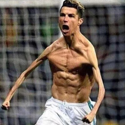 cr7 n'est plus qu'un finisseur qui se cache au point de penalty en attendant les centres de ses coéquipiers.
