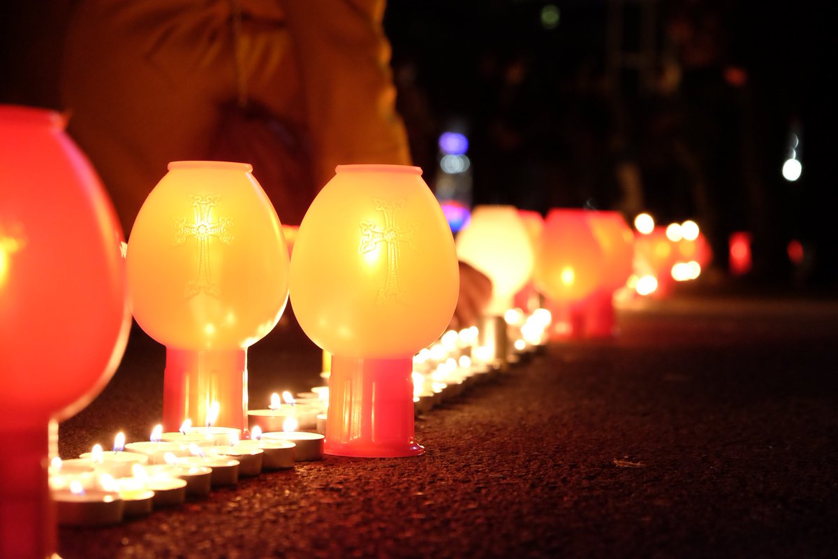 CivilNetTV's tweet photo. Candlelight vigil in #Yerevan's Liberty Square in memory of the soldiers and civilian victims of the 2020 #Artsakh War.
#Karabakh #Armenia #NKpeace

Photos by @CivilNetTV, Levon Arshakyan https://t.co/P3AJ5d6NGB