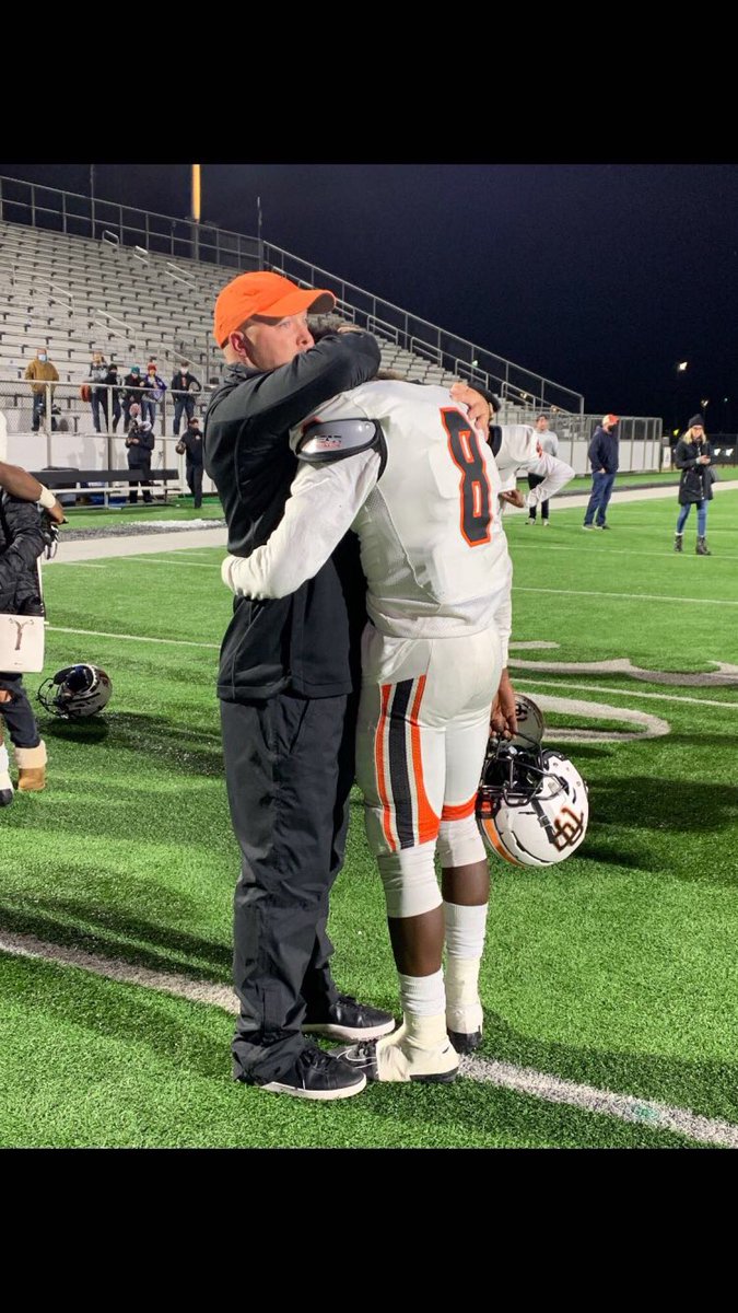 Thegreghays's tweet photo. It’s been one hell of a ride .. #8 signing out ✊🏾 https://t.co/4DulXhQQlx