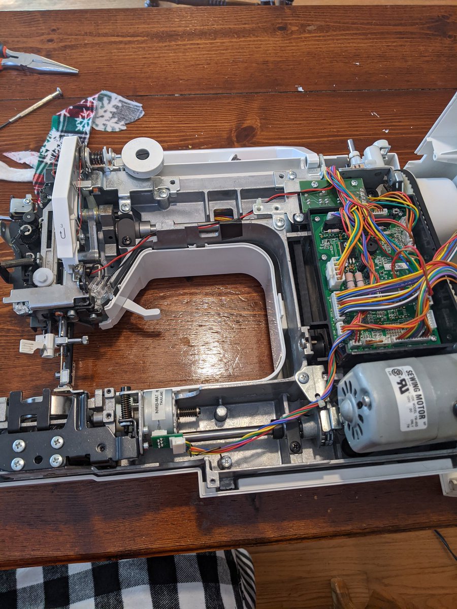 ChemChelsea's tweet image. Does anyone else sew? If so have you ever had to adjust your feeder dog foot??? I just changed my needle placement and the shuttle timing. Now the feeder is off 🤦 #sewtwitter #crafttwitter