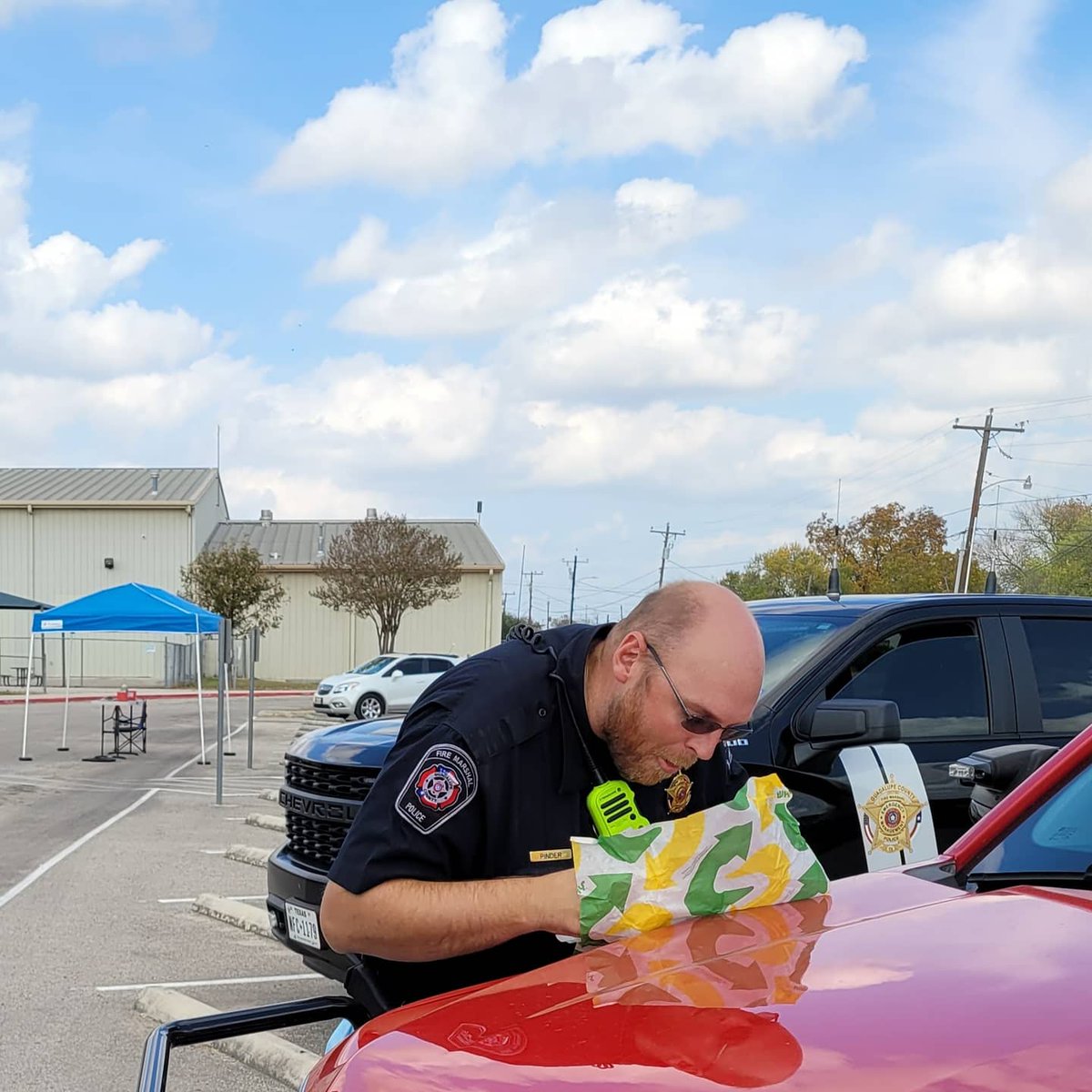 SchertzFire's tweet photo. A quick lunch break courtesy of Subway, here in Marion, between customers! Thank you for the delicious sandwiches and super friendly staff! There's still time to get your flu shot today. We will be here until 2pm. https://t.co/sgdBHIprGe