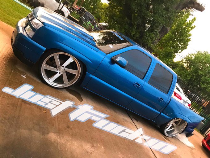 _ChuwitooNl's tweet photo. @NationTruckin skating 8s🥶🔥             #MTWs #Billets #BigLip #Kinglip #OnlySetInTexas #QuienTePegoPa #JustTruckin 🔛🔝💦 https://t.co/NHNo3qCnCP