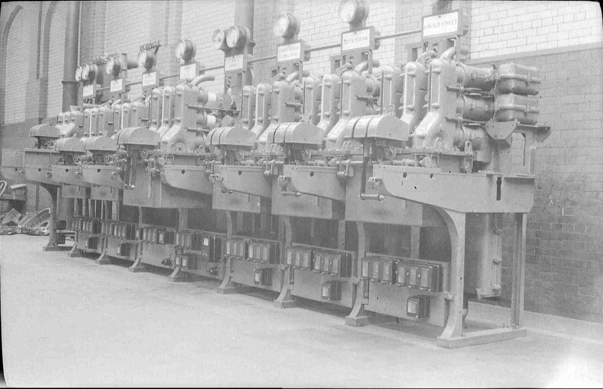 Many believe that A and B gear (other models) came first. This is not true. The first metal clad production panel was C gear, after Henry Clothier who invented it. Reyrolle then produced the larger A, B, R and MR variants for power stations. This is B gear at City Road [17/26]