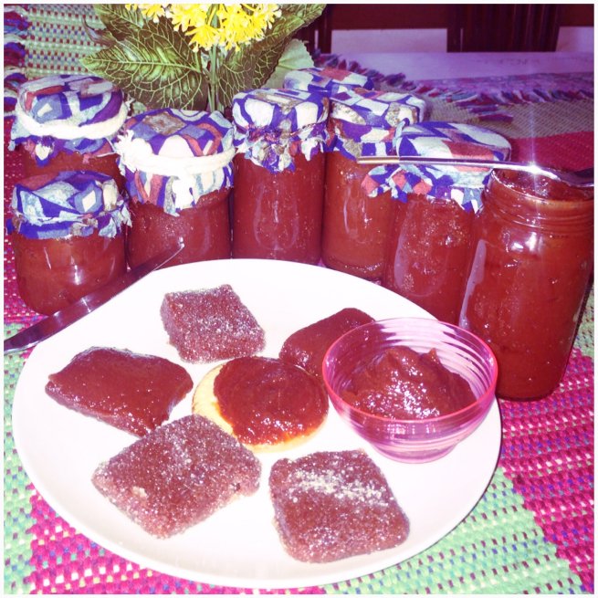 VzlanaCaripera's tweet photo. Dulce tarde lluviosa!!! #MermeladaDeGuayaba y Bocadillos. #FelizSabado #EchandoAperderSeAprende más cuando se hace con amor. 🥰😘💙💞💝 https://t.co/tyfkLbA9W5