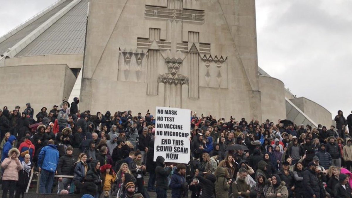 One from the protest today.“No mask, no test, no vaccine, no microchip. End this Covid scam now” ... Shame on all of them.