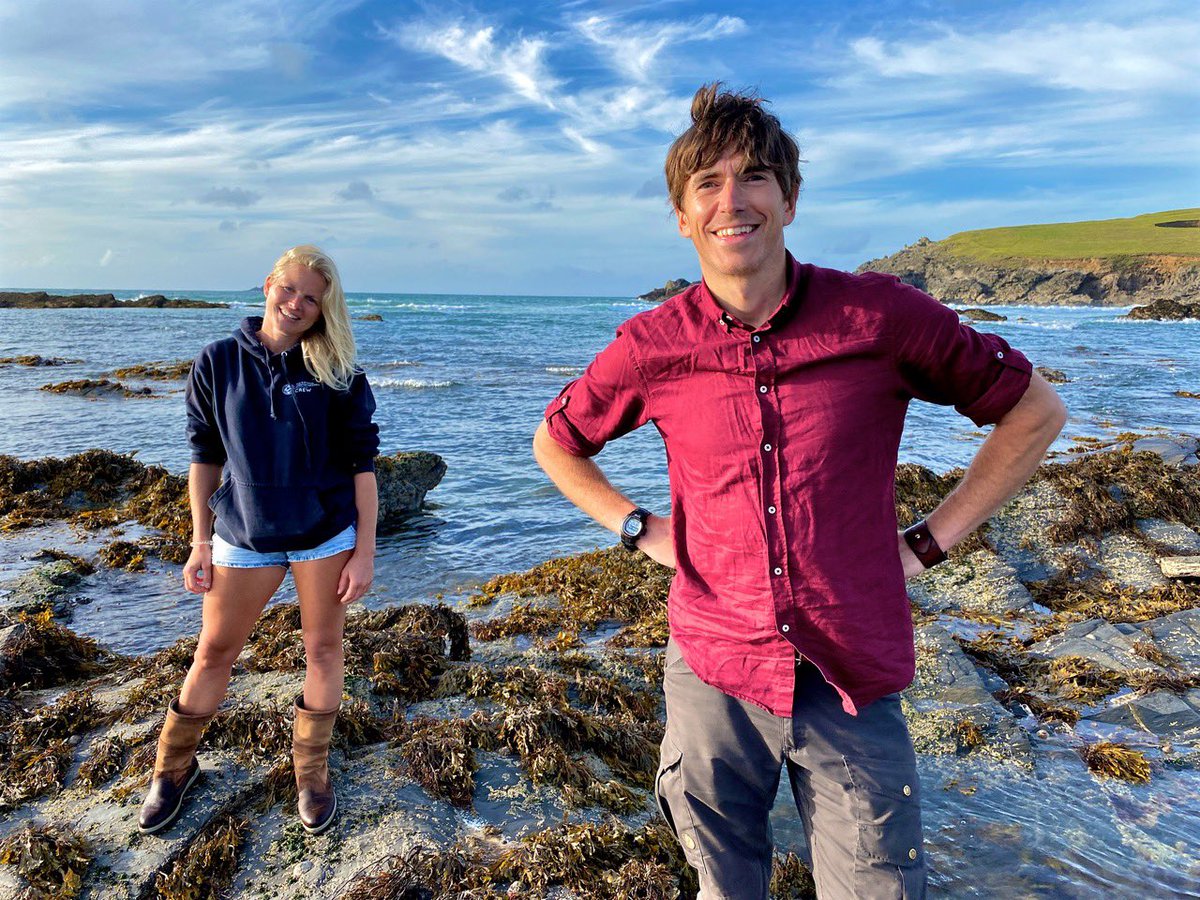 simon_reeve's tweet photo. Tmrw in #CORNWALL ep2  8.10pm Sunday @BBCTwo 
I’m out with Dr Carly Daniels -Marine Biologist at National Lobster Hatchery @PadstowLobster – releasing hundreds of little lobsters!
https://t.co/EByKwRjw07
@bbciplayer 
@BBC_CurrAff 
@jonathanyoung101 https://t.co/Add0KOr5Xn
