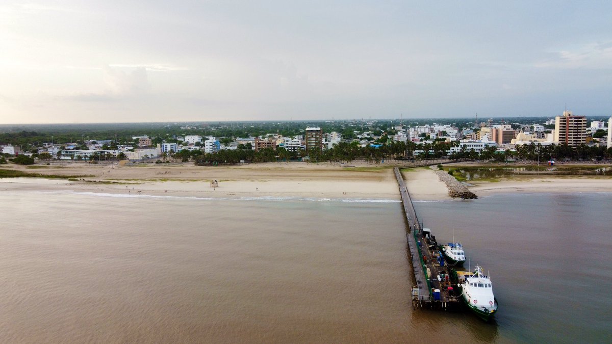 LuisGBaquero's tweet photo. ¿Y tú qué haces por Riohacha? No es la respuesta adecuada cuando se cuestiona una administración, para ello fueron elegidos! Eso no es un favor. 
Pero si una pregunta que como ciudadanía nos debemos hacer.  Necesitamos acciones individuales que aporten al impacto colectivo! https://t.co/NMtqFAV5Cb
