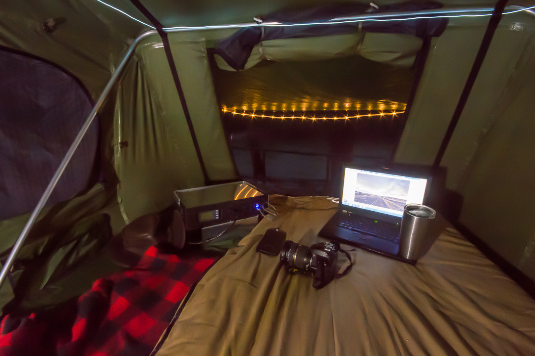 JouleCase's tweet image. When we say power anytime, anywhere, we MEAN it!
We're prepared to charge your electronics through any, and every, outdoor excursion.
⛺🔋
#JouleCase #CleanEnergy #GreenEnergy #Power #RenewableEnergy