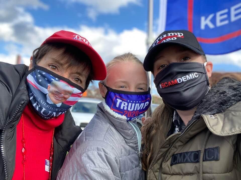 karmjm's tweet photo. @realDonaldTrump @NYGovCuomo Massachusetts + NH 
Stop the Steal Rally 🤙🏽
#Trump4MoreYears 🇺🇸
#MA4Trump 🇺🇸 https://t.co/SUmzSRkMKT