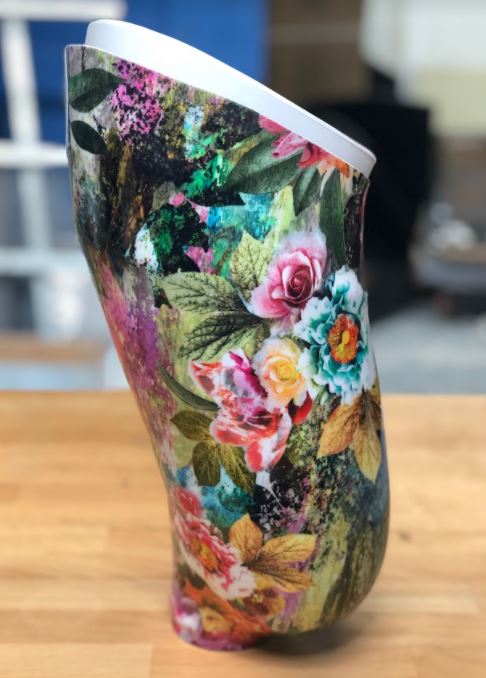 MedicalCenterOP's tweet photo. How about some colorful #ProstheticArt to brighten up your Saturday even more? 🌷🌹🌻🌺
Hope everyone's having a lovely weekend!
#prostheticsocket #prosthetic #prosthesis #prosthetics #oandp #moveforward #moveforwardMCOP #MCOP #amputeerecovery #amputeeinspiration #amputeecare https://t.co/KSBaxj1YCX