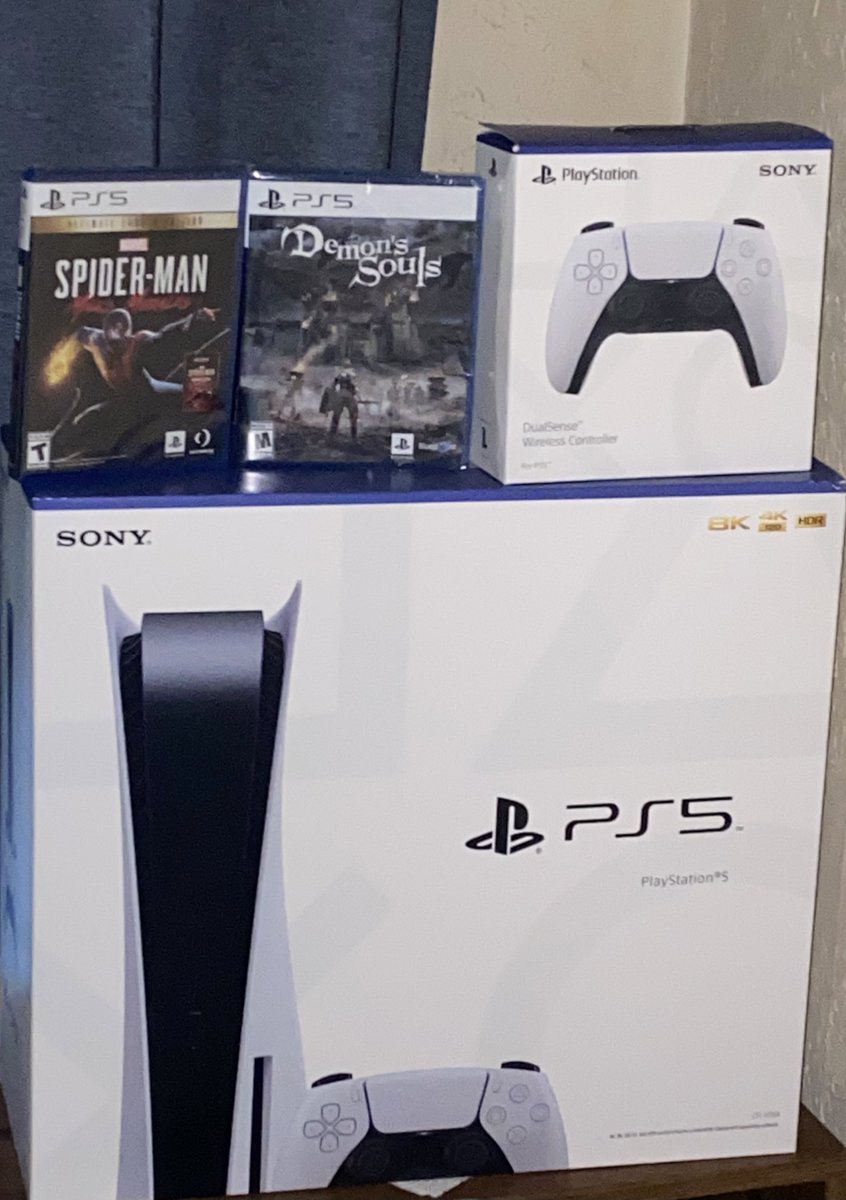 🥳🥳PS5 made it one piece !! Thanks UPS man🥳🥳