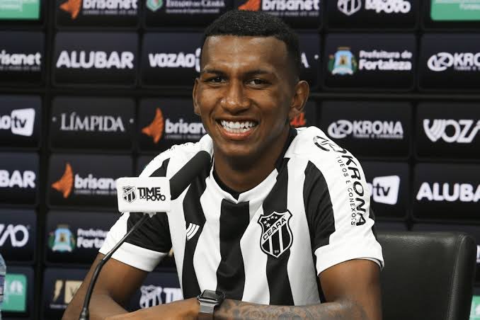 jajogueinocsc's tweet photo. E SE CADA CANDIDATO A PREFEITO FOSSE UM JOGADOR DO CEARÁ? - A THREAD

JOSÉ SARTO - LÉO CHÚ

Muita gente nem o conhecia, mas do nada chegou e virou primeira opção. Eh certo que se tivesse outra opção que fosse um mínimo menos ruim, não estaria nessa condição. https://t.co/KpdoxhJd4m