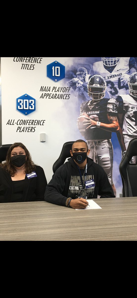 AaronOkello56's tweet photo. Committed!!!!!!!!!
#BringtheSting🐝 @SAUfootballHC
@Gadbury_SAU @FightingBeesFB @Coach_Edwards66 @JPRockMO @6starfootballMO @GSV_STL https://t.co/KDZLixGM5g