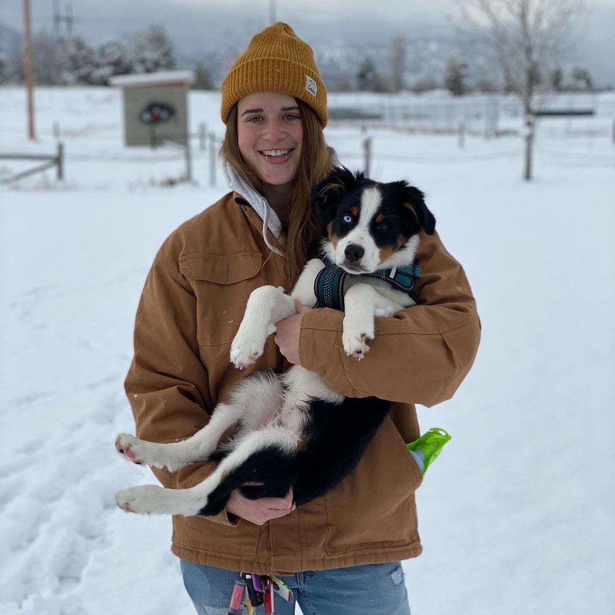 NataliePadovich's tweet photo. patiently waiting for Palmer to grow thumbs so we can get a family photo @chelsnels https://t.co/1o90PZ0mjf