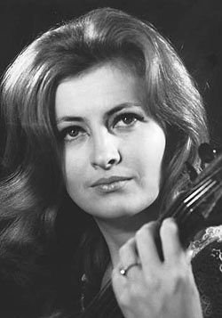 stenia kozłowska (ur. 1936)