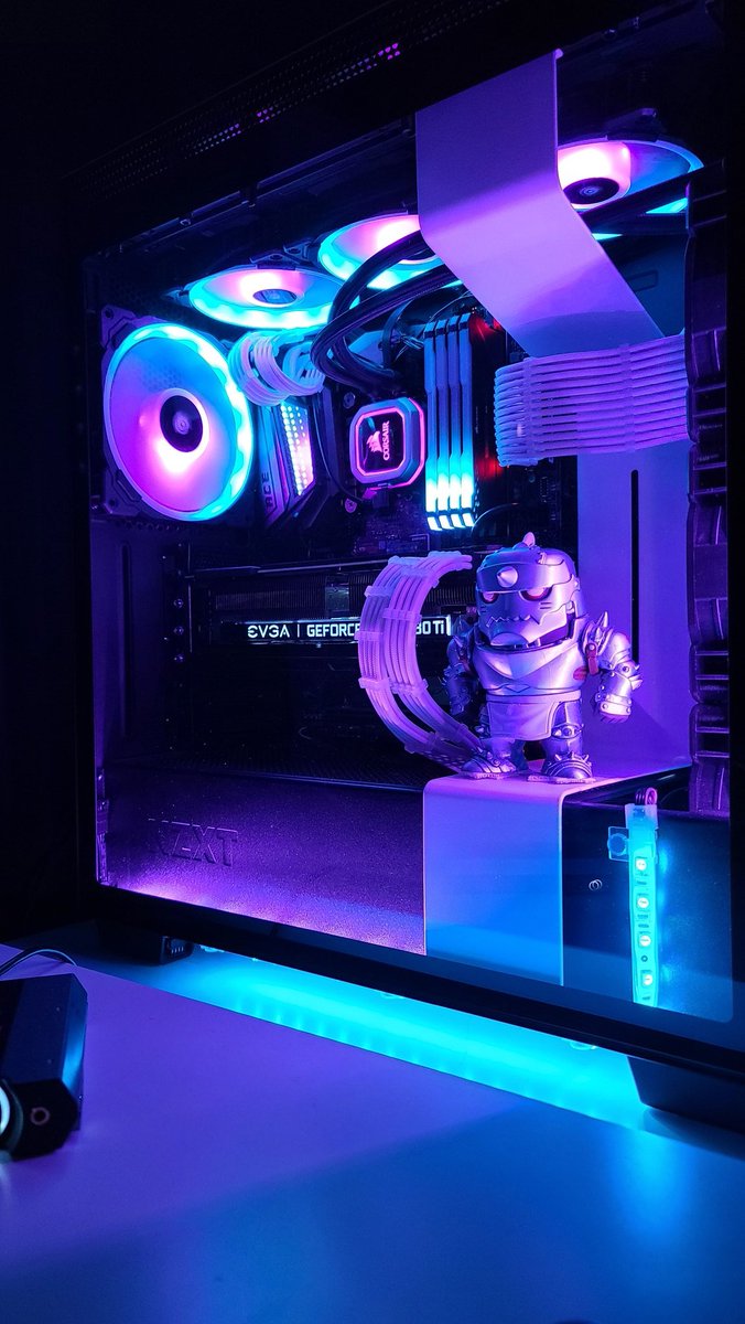 Nico_Vei's tweet photo. Don't spend triple on a console from scalpers. If anyone interested in getting a customized PC then hmu. Feel free to ask for advice and/or interested in getting one in my dms. Here's my work: https://t.co/Q0x90h7ZbU