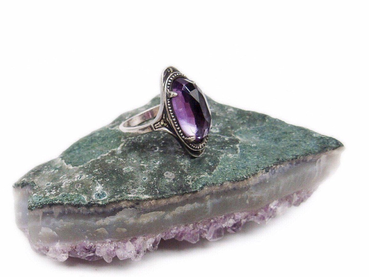 Carolan48753054's tweet photo. Excited to share this item from my #etsy shop: Elegant vintage Art Deco Revival Sterling Silver Marcasite Luminous faceted Cushion Cut Amethyst size 8 statement Ring #artdeco925ring #artdecomarcasite #genuineamethyst #artdecoring https://t.co/qw6yVehwBj https://t.co/BRdg1aKeO5