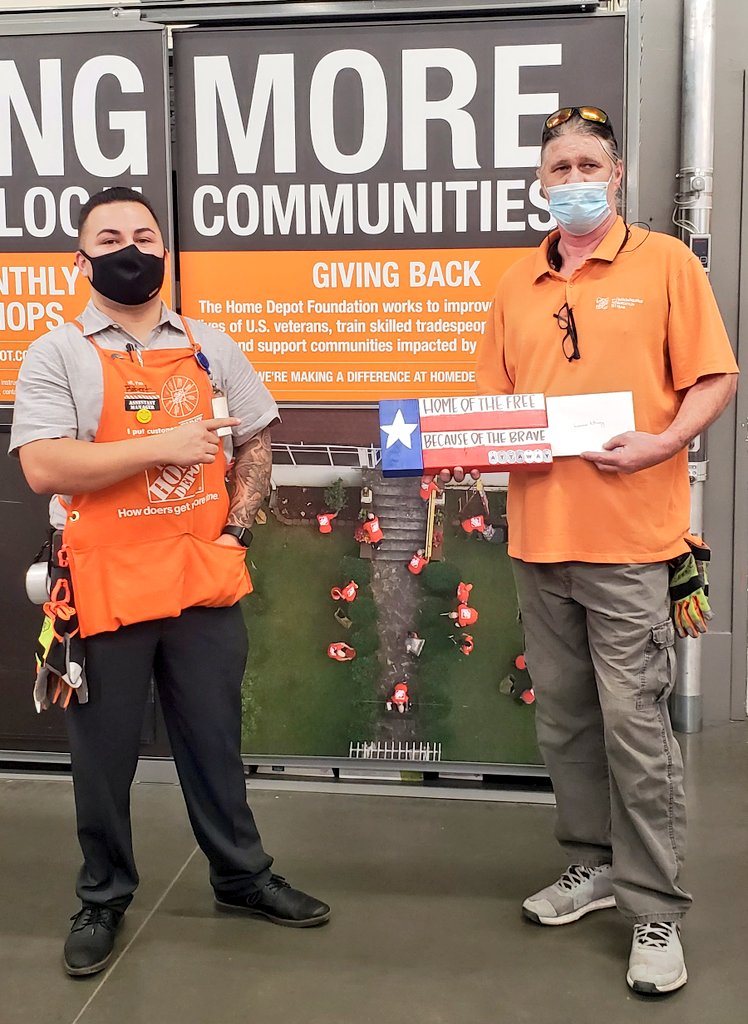 Store #6660 honoring our MET Veteran!