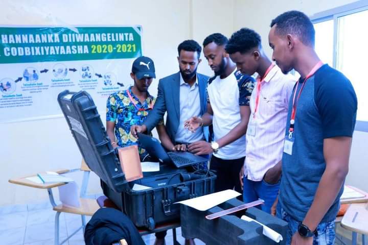 IbrahimIsmailM8's tweet image. #Alxamdullilah, Waxa Qaadashada Kaadhka #Codbixintu Ka Bilaabantay Qaar Ka Mida Gobolada Galbeedka Somaliland.
#RepublicOfSomaliland 💚🤍❤
#SLNEC
@NEC2017 @MoICNG