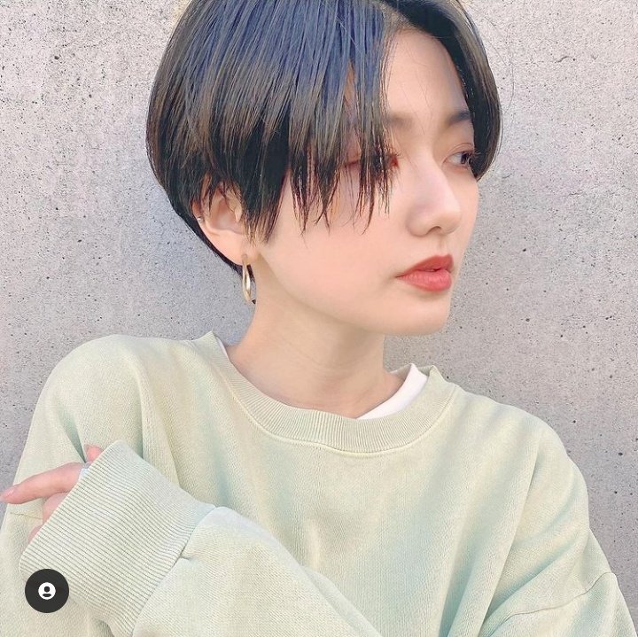 𝕜𝕒𝕟𝕠 前髪重いマッシュショートにするかセンター分けのハンサムショートにしたいな 切る気満々 𝕜𝕒𝕟𝕠 前髪重いマッシュショートにするかセンター分けのハンサムショートにしたいな 切る気満々