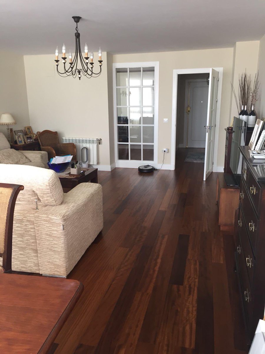 FIGUI_8's tweet photo. Otro trabajito  más ... SUELO MULTICAPA EN MADERA DE IROKO , ARMARIOS , VESTIDOR .. https://t.co/aOo0qB7r45