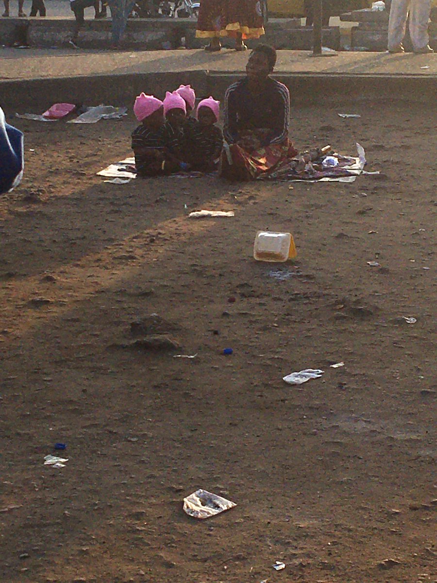 micqeli's tweet photo. @davido Tis very young girl is on the road side with four children *quadruplets* begging to survive .... @ cele xpress ... hope we retweet till somebody sees it #save humanity https://t.co/5zGN19ghML