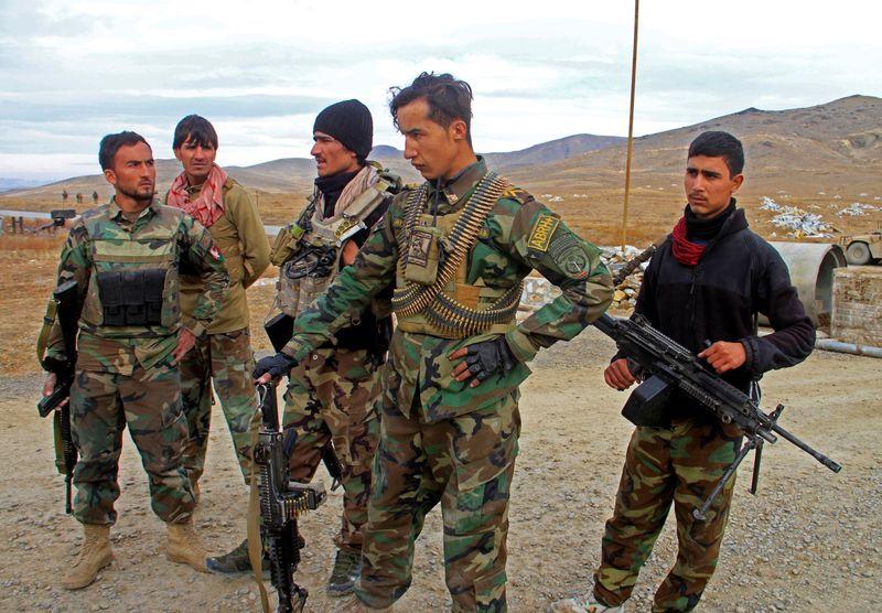 Afghanistan car bombing kills at least 30 security force personnel https://t.co/RLbPqypmua https://t.co/pqMp3Ktg6V